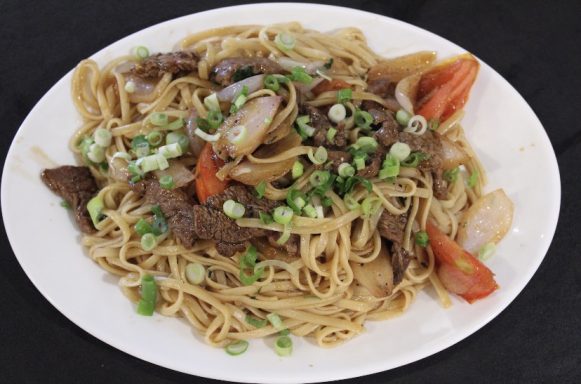 Tallarin Saltado 